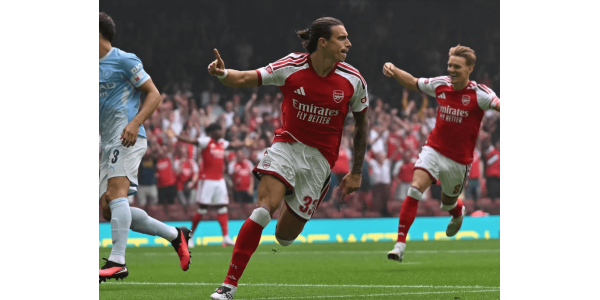 Arsenal si zajistil svůj 18. titul v Community Shield, což je vítězství, které silně odstartuje novou sezónu!