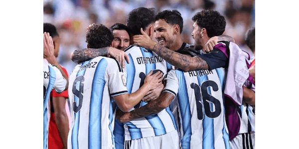 Messi se opět zapsal do historie mistrovství světa, Argentina postupuje do semifinále