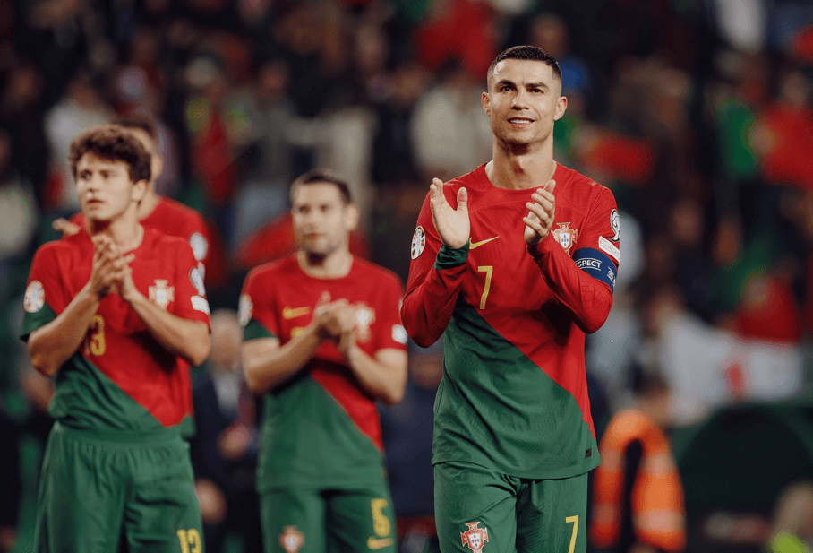 Osmatřicetiletý Cristiano Ronaldo je stále pevně v hlavní pozici národního týmu Osmatřicetiletý Cristiano Ronaldo je stále pevně v hlavní pozici národního týmu