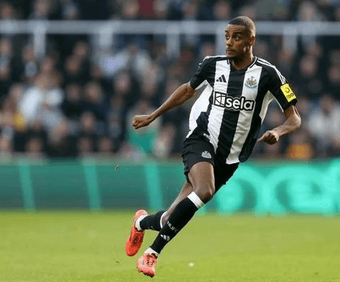 Newcastle United a Isaacovo dilema Newcastle United a Isaacovo dilema