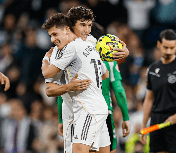 Mládežnická akademie Realu Madrid září na Bernabéu