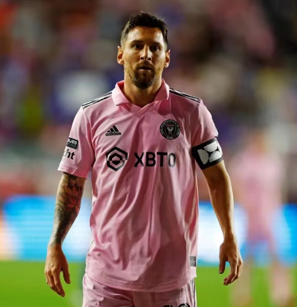 Messi debutuje v Miami vítězem přímého kopu Messi debutuje v Miami vítězem přímého kopu